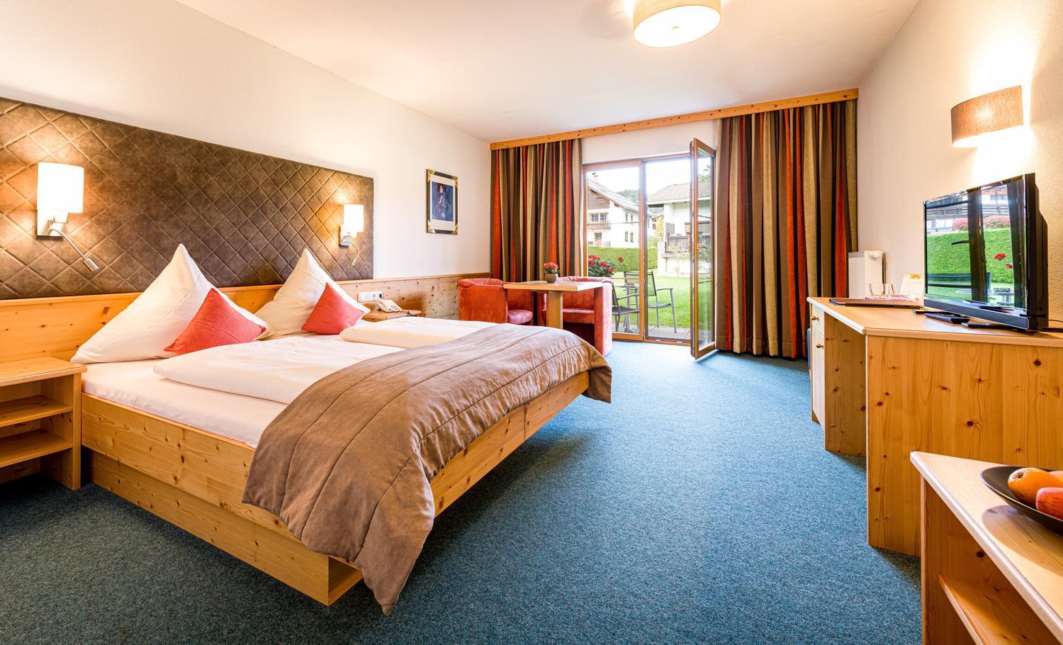רויטה Hotel Goldene Rose מראה חיצוני תמונה
